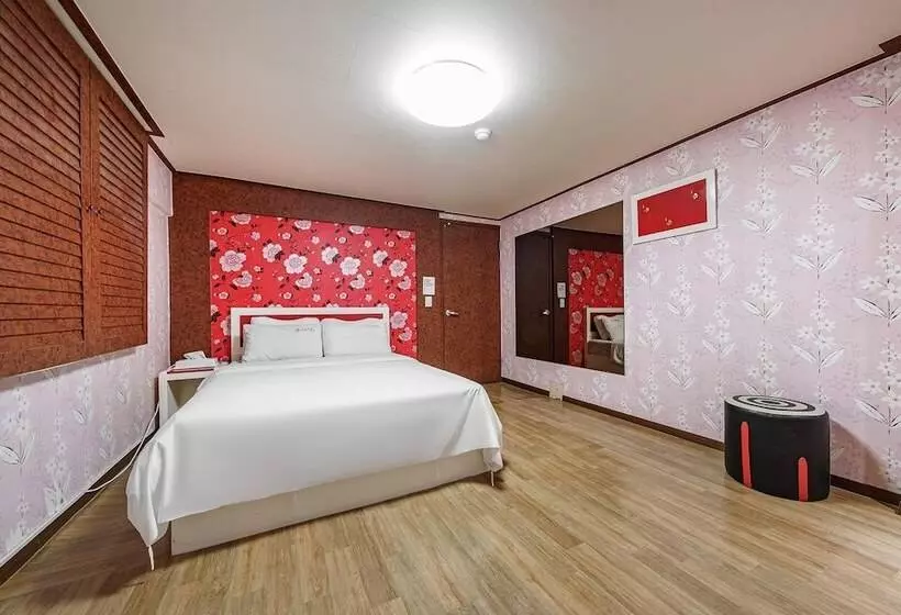 Motel Daebudo M