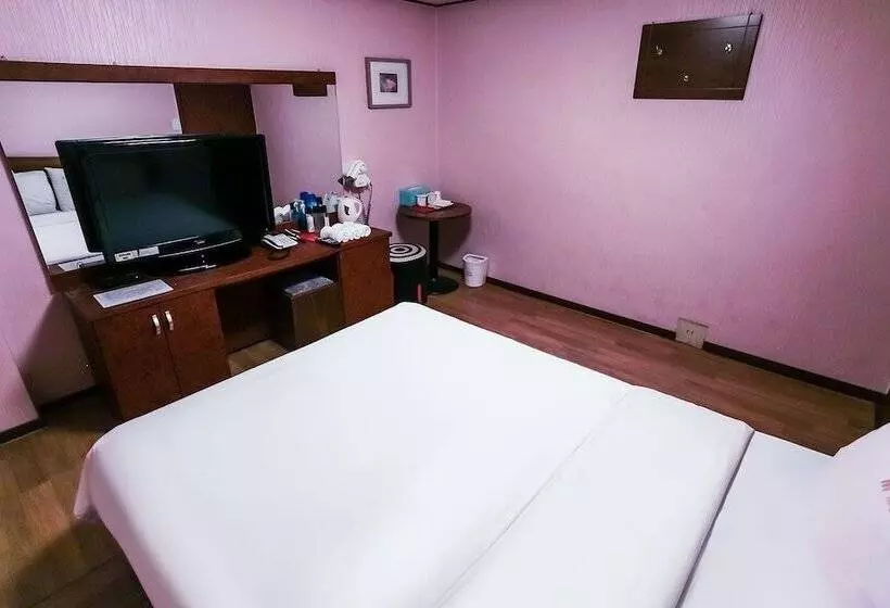 Motel Daebudo M