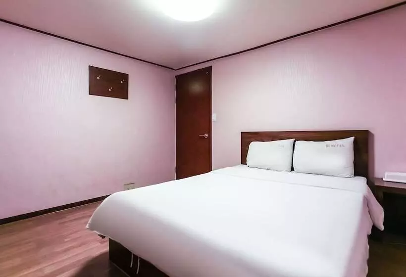 Motel Daebudo M