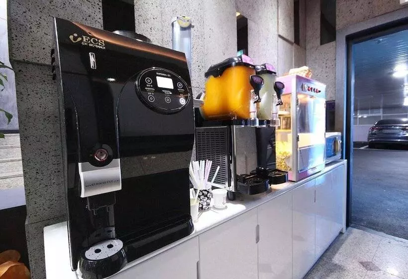 モーテル Daegu Dongdaegu Station Hotel Wink
