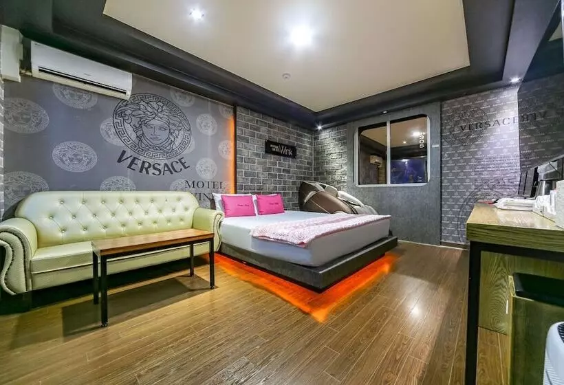 モーテル Daegu Dongdaegu Station Hotel Wink
