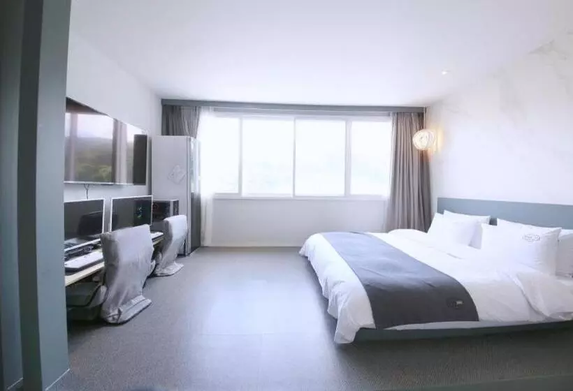 モーテル Gimhae Jangyu Stayin