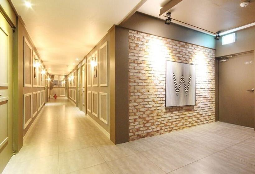 Motel Gimhae Jangyu Stayin