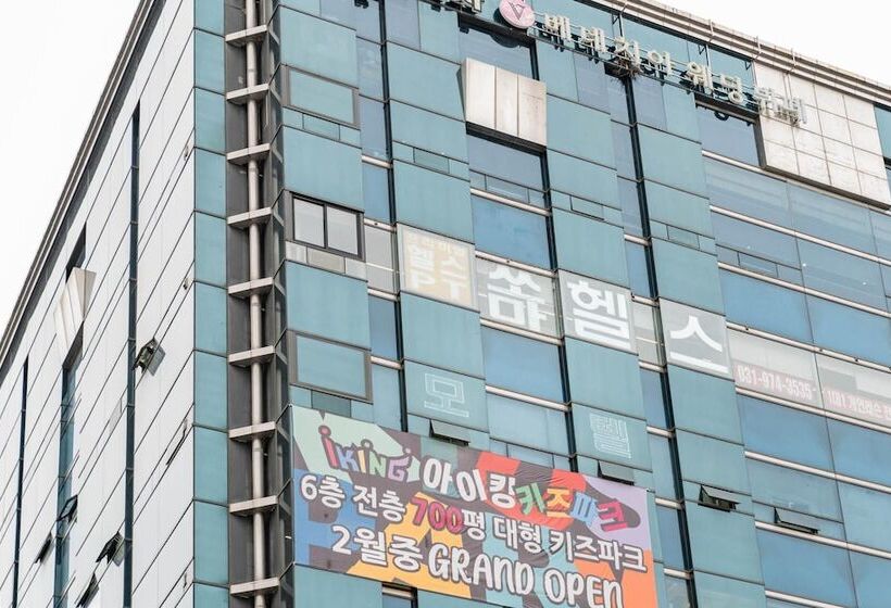 Motell Ilsan Hwajeong June