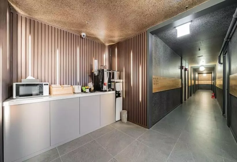 Motelli Ilsan Hwajeong June