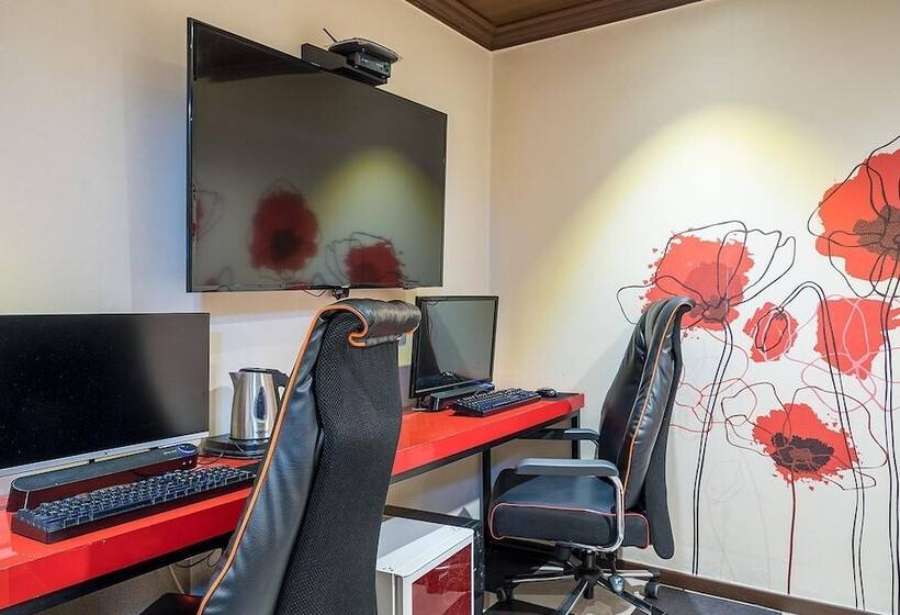 Motell Ilsan Hwajeong June