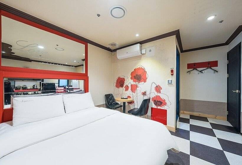 Motell Ilsan Hwajeong June