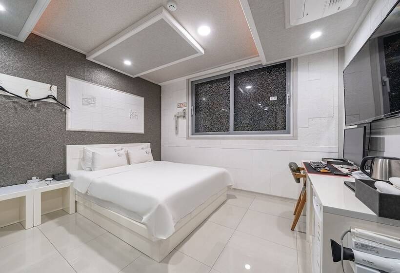 汽车旅馆  Incheon  Crystal