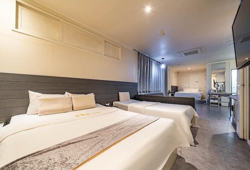 Motel Suwon Yeongtong O2