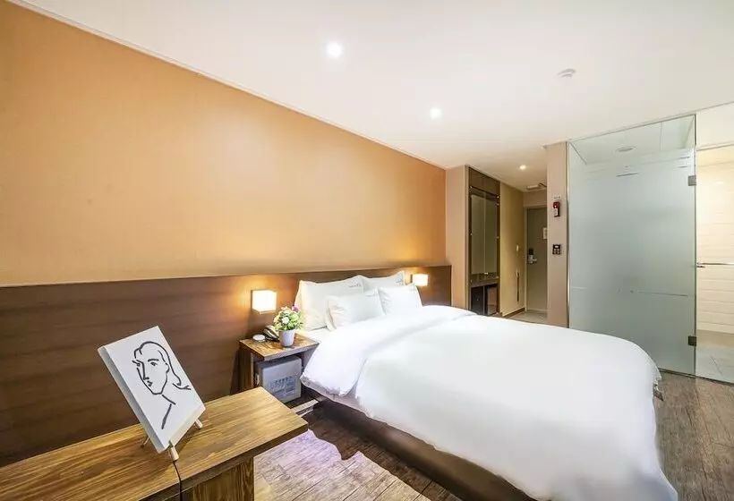 مُتل Tongyeong Hotel O2