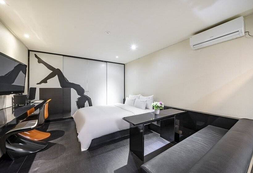 Motel Tongyeong Hotel O2