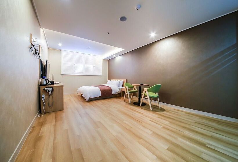 مُتل Wonju Riverview