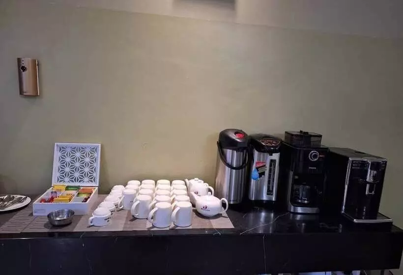 O Bwira  Hotels & Resorts