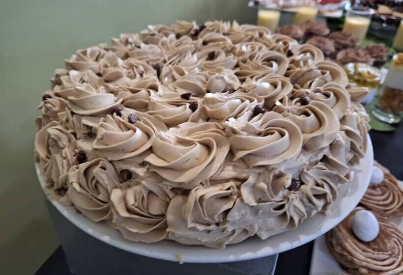 O Bwira  Hotels & Resorts