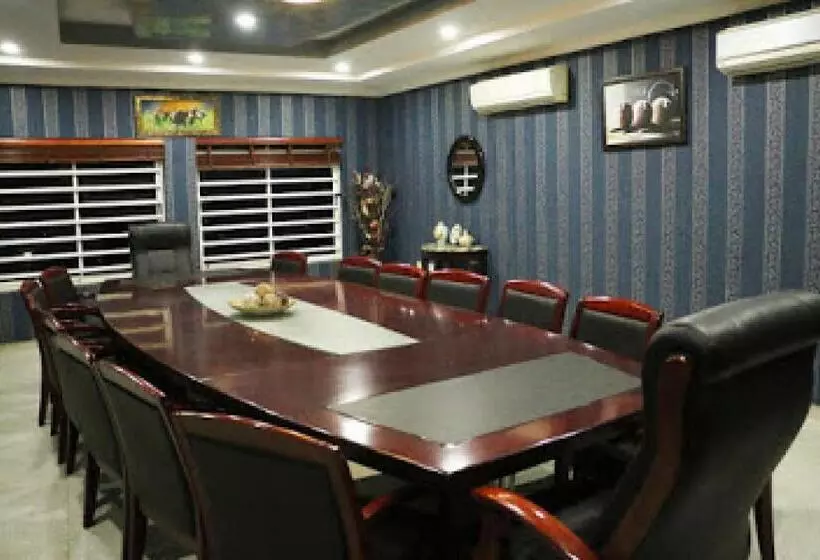 پانسیون Room In Lodge   All Seasons Hotel   Superior Double