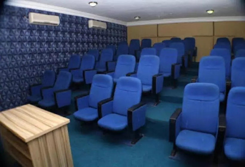 پانسیون Room In Lodge   All Seasons Hotel   Superior Double