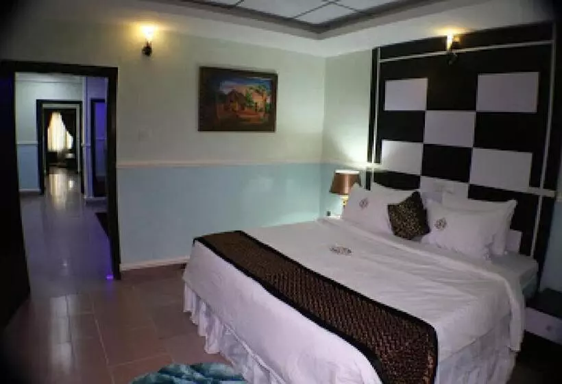 پانسیون Room In Lodge   All Seasons Hotel   Superior Double