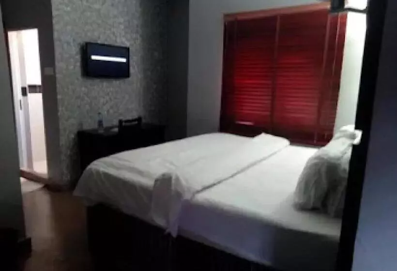 پانسیون Room In Lodge   All Seasons Hotel   Superior Double