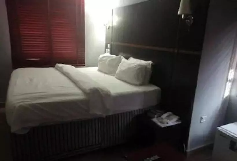 پانسیون Room In Lodge   All Seasons Hotel   Superior Double