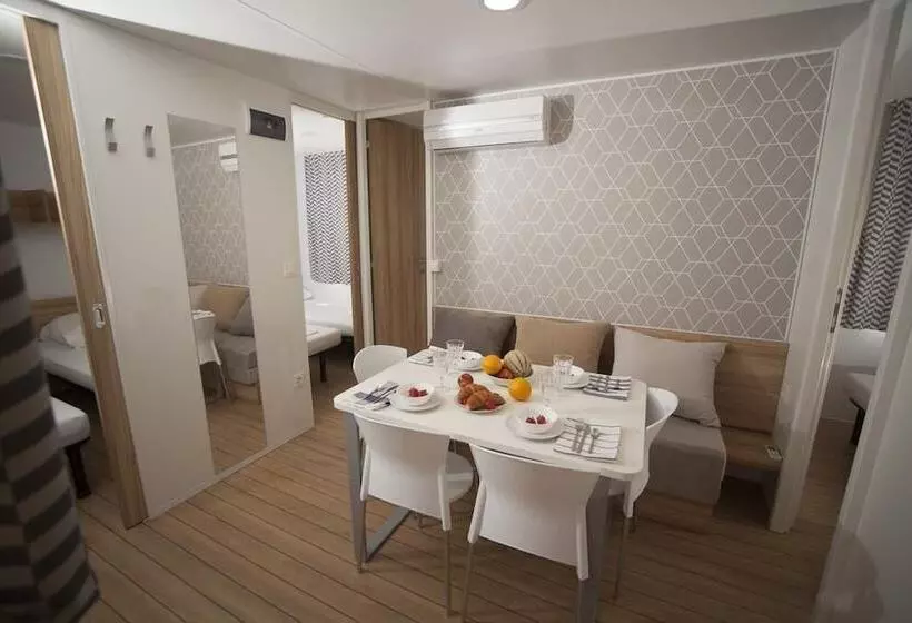 استراحتگاه Mediteran Mobile Homes In Terme Catez