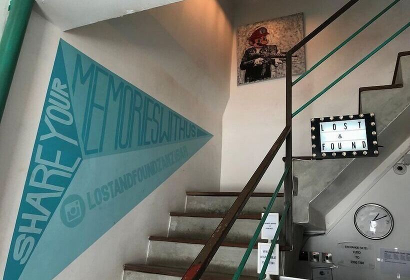 旅馆 Lost & Found Dooms