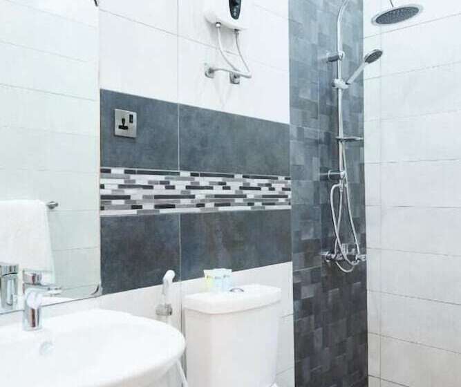 旅馆 Lost & Found Dooms