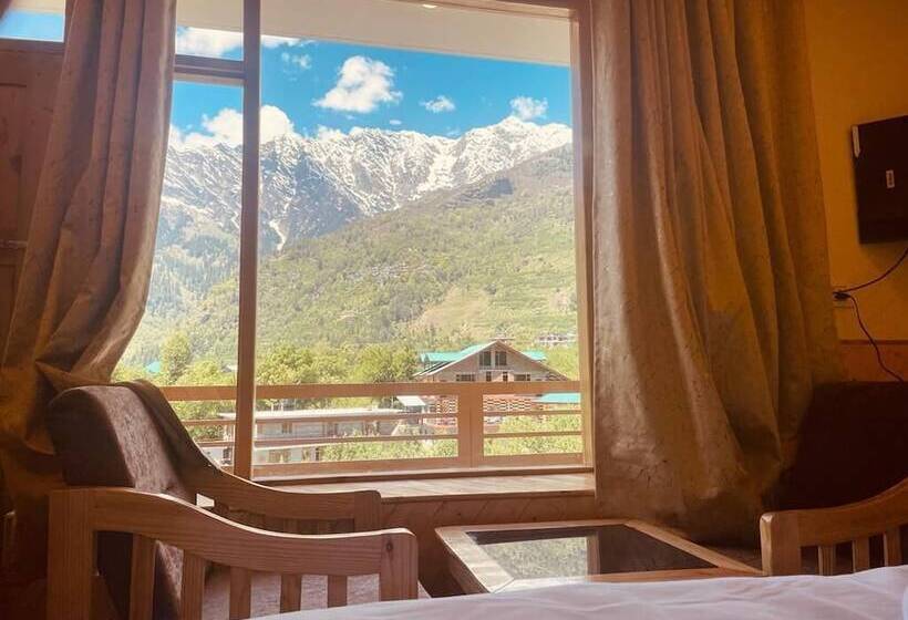 Hotel Bsr Resort By Apple Orchards