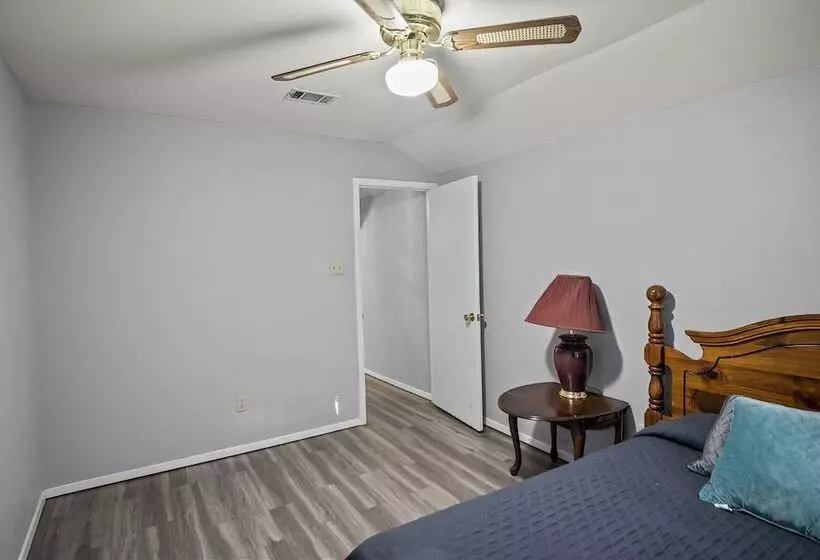 ホテル Axtons Bass City Resort