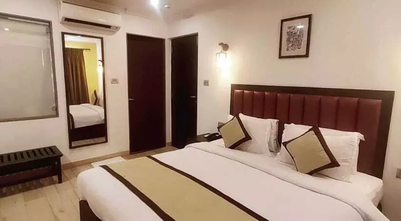 Hôtel Candolim Suites
