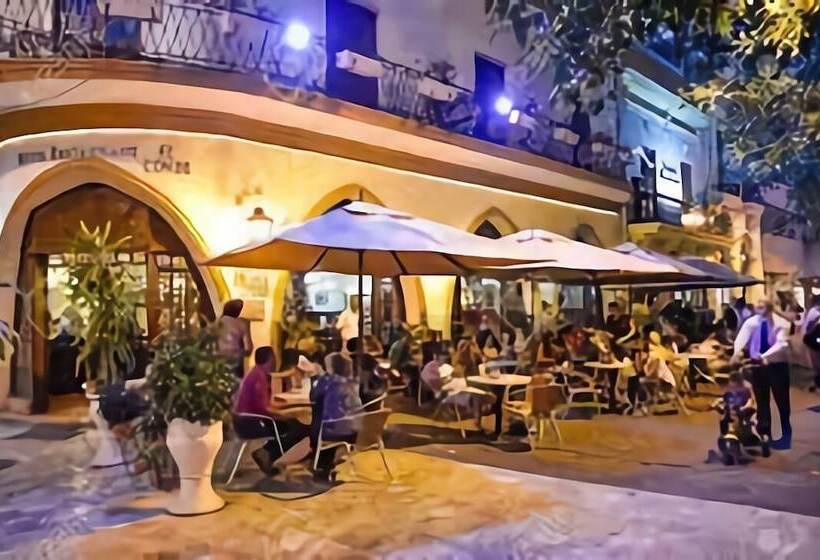 هتل Colonial Blanco