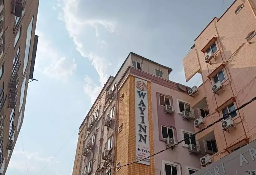 ホテル Iroomz Way Inn