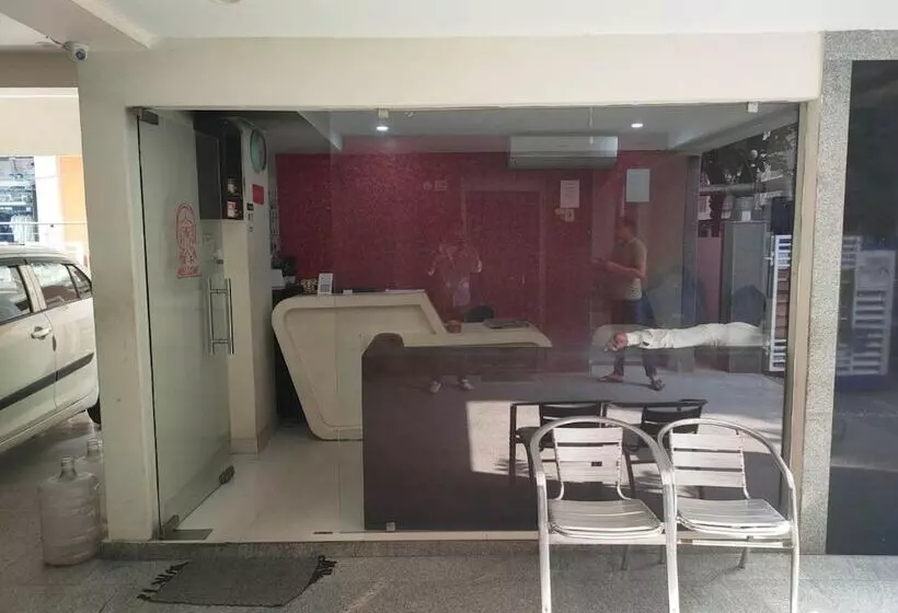 ホテル Iroomz Way Inn