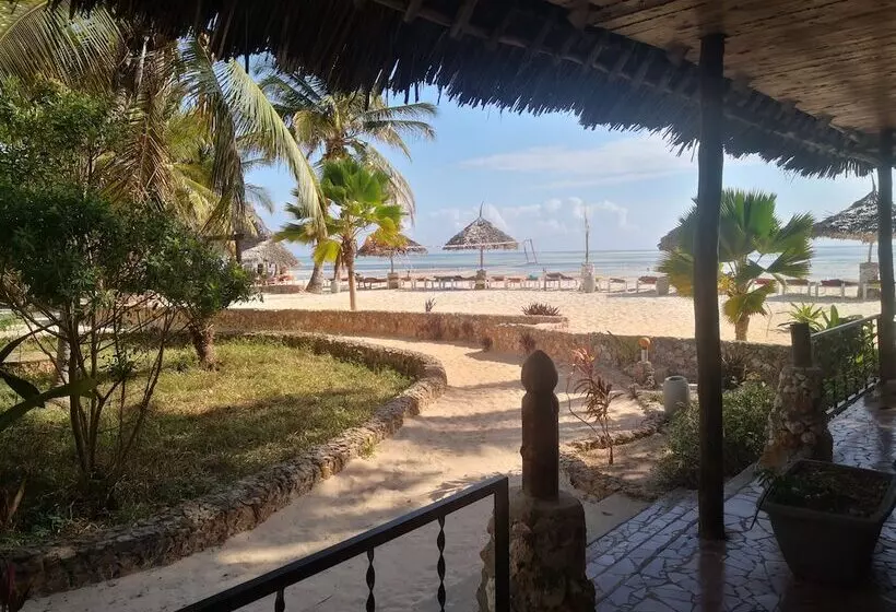 ホテル Mambo Ocean Resort