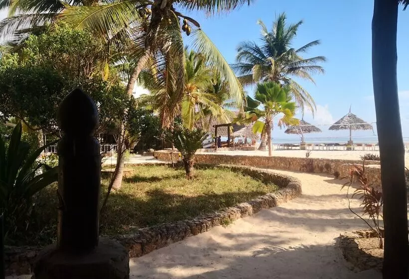 ホテル Mambo Ocean Resort