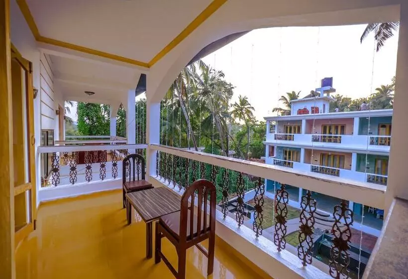 ホテル Nalanda Retreat Goa By Mandrem Beach