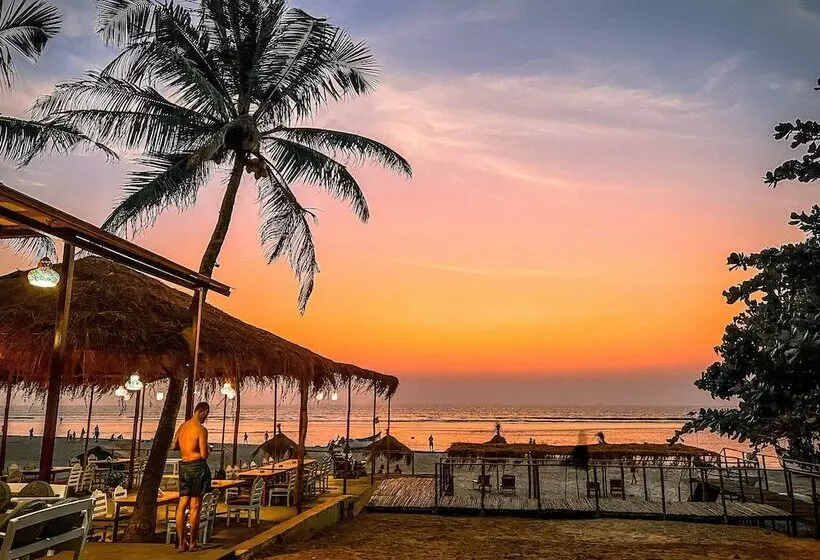 ホテル Nalanda Retreat Goa By Mandrem Beach