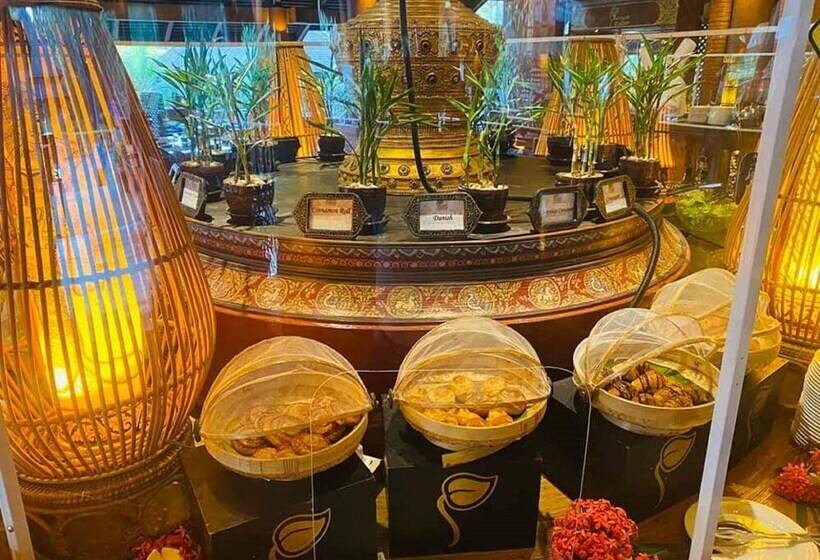 هتل One Myanmar Resort Inle