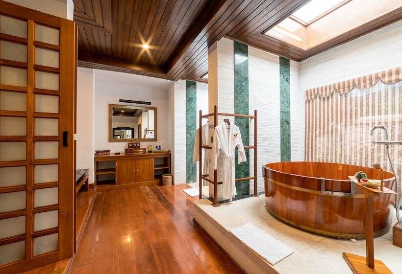 هتل One Myanmar Resort Inle