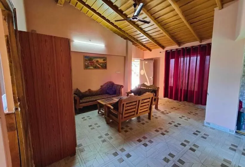 Hotelli Ramgarh Inn