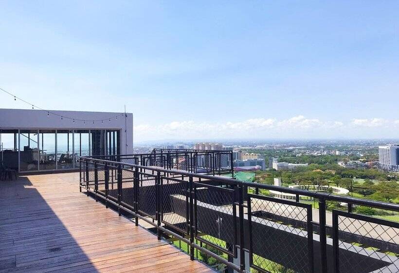 هتل The Residences