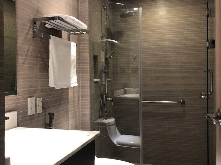 هتل The Residences