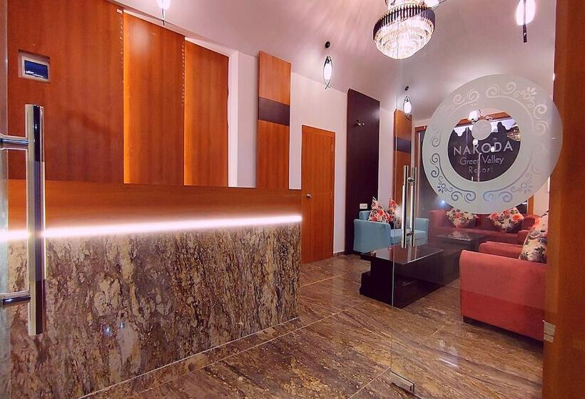 ホテル The Sky Imperial Nakoda Green Valley