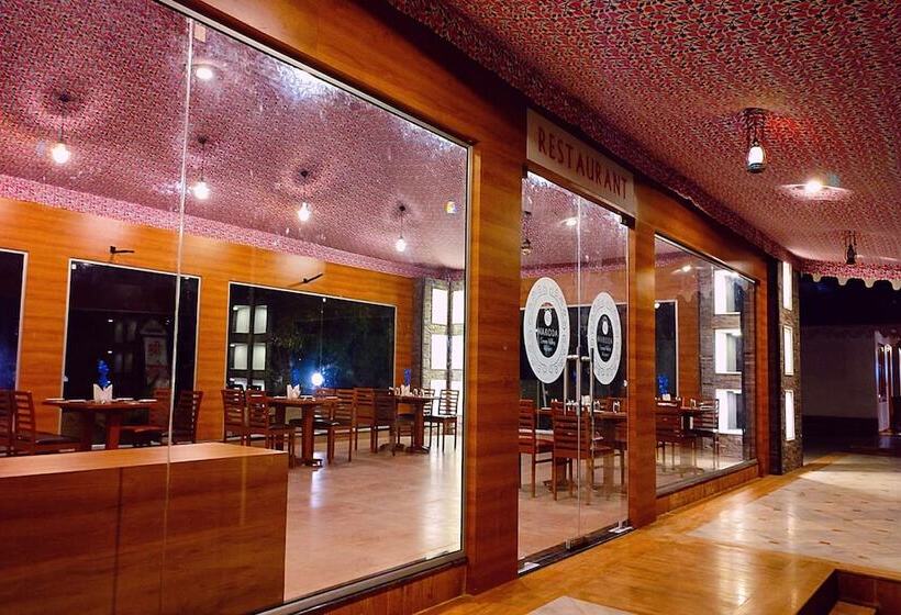 ホテル The Sky Imperial Nakoda Green Valley