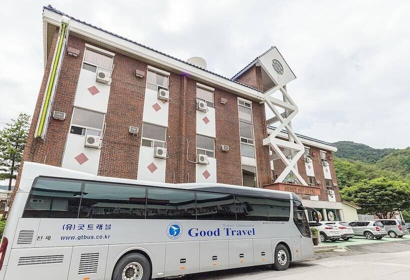 Motel Boeun Green Park