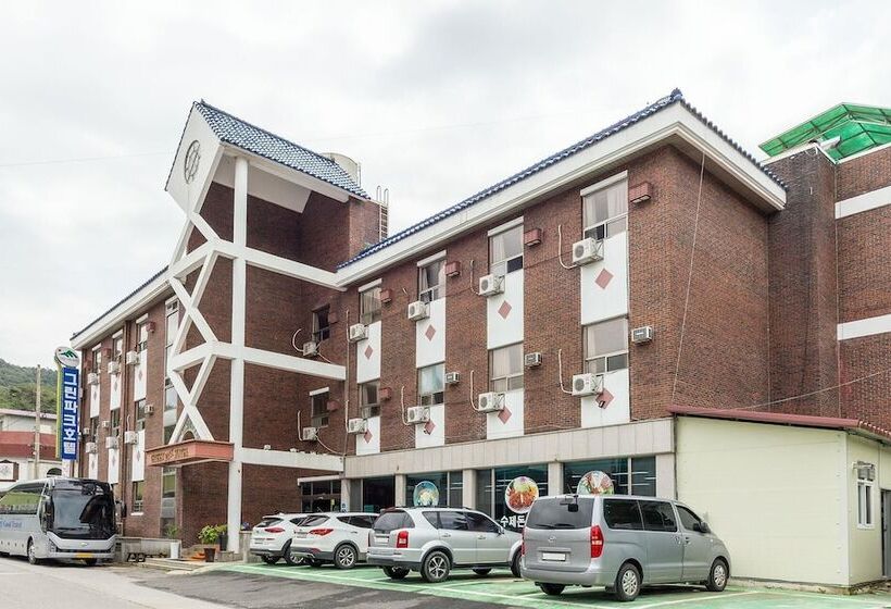 Motel Boeun Green Park