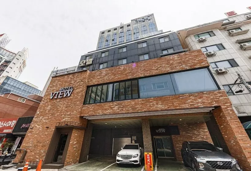 مُتل Cheonan Sothebys