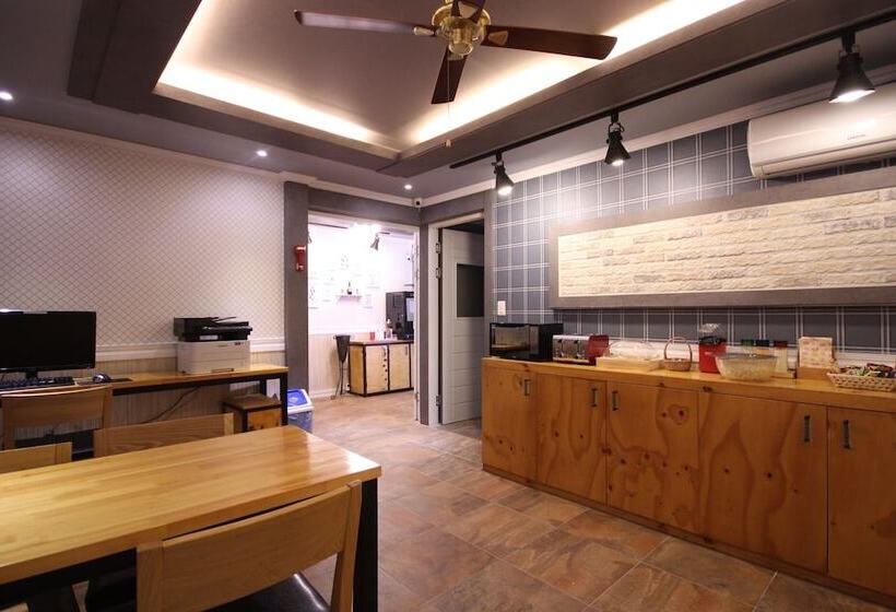 モーテル Gumi Indong Nine