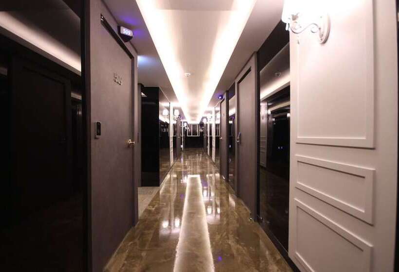 モーテル Gumi Indong Nine