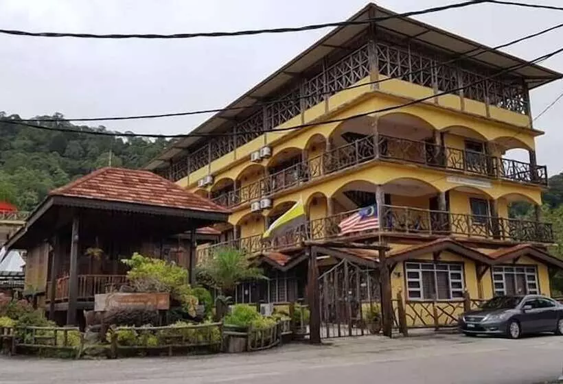 Motelli Kamila Teluk Senangin