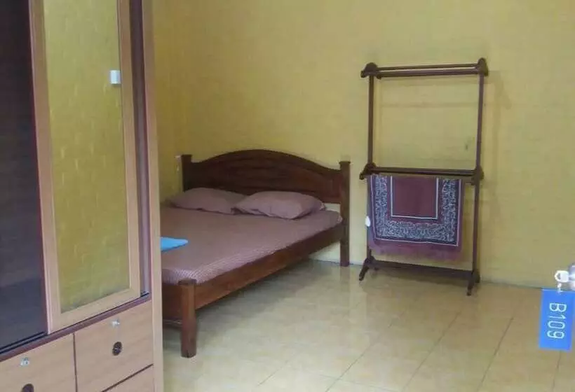 Motelli Kamila Teluk Senangin